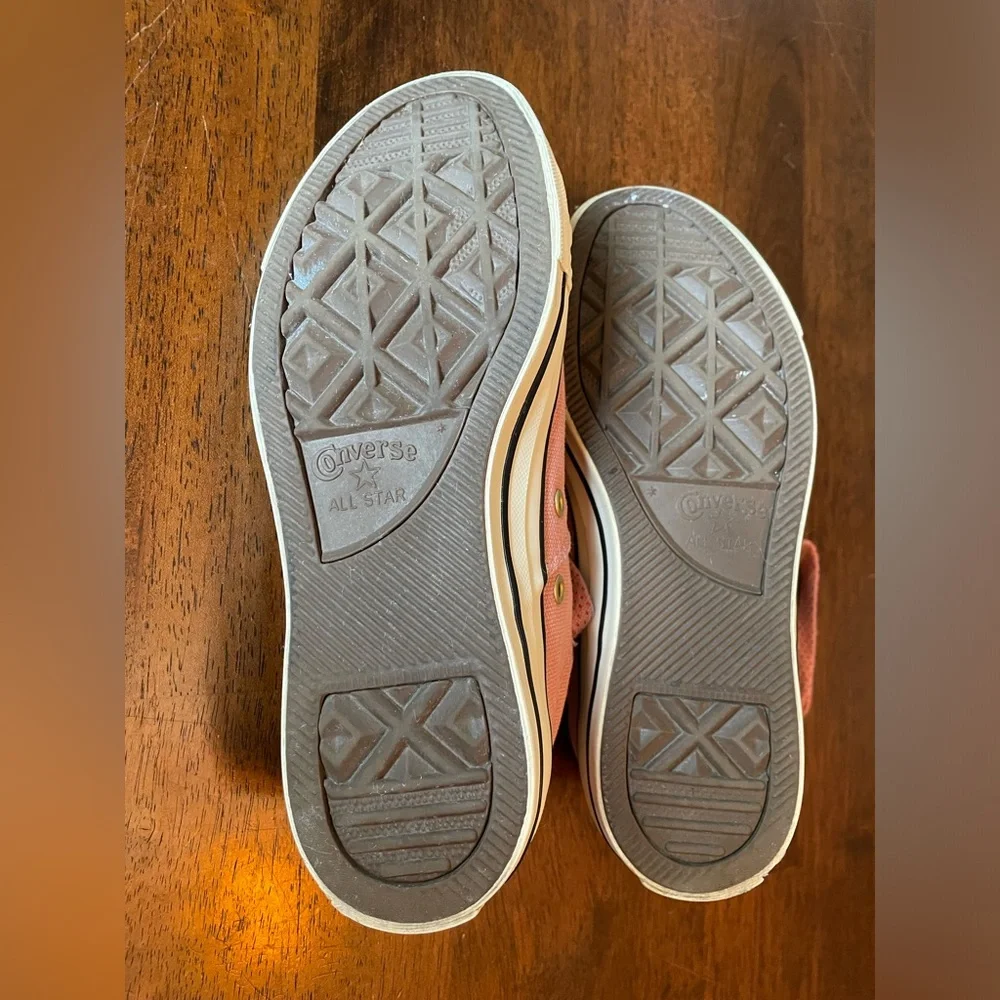 Converse All Star Pink With Gold Details and Sherpa Tongue - Picture 10 of 10